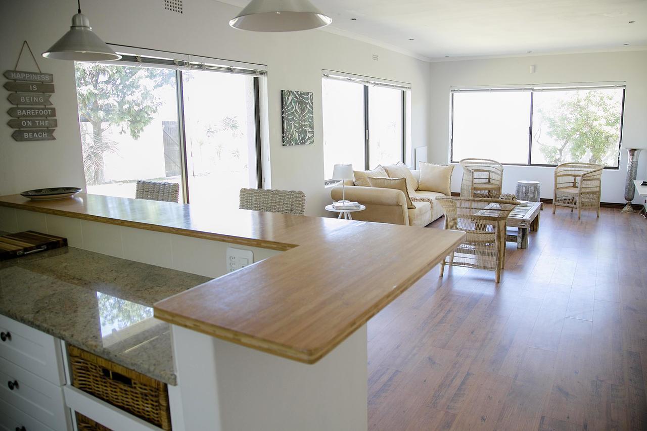 Amazing Beach House In Melkbos! Van Riebeeckstrand Екстер'єр фото